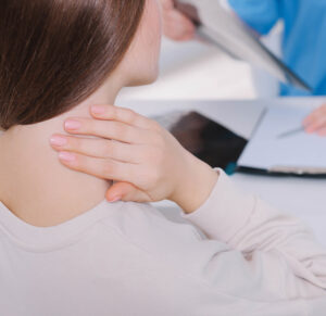 Doctor-With-Neck-Mri-Image
